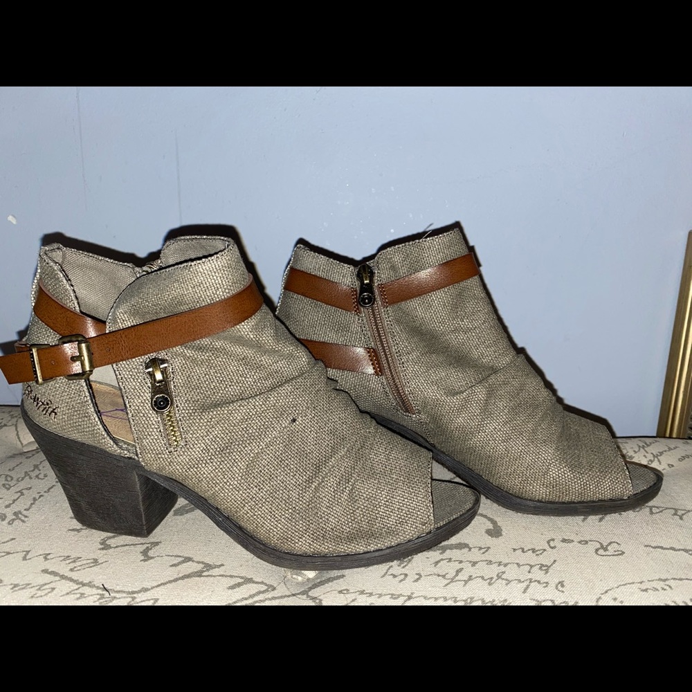 Blowfish Booties